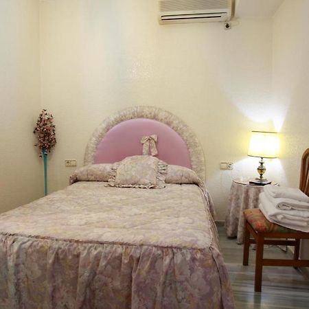 Hostal Jimenez Azuaga Room photo